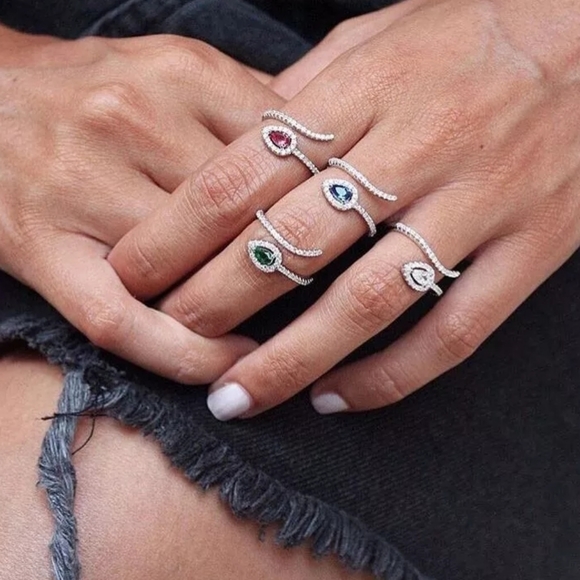 Elegant Tear Drop Cut Diamond Ring - Picture 3 of 3